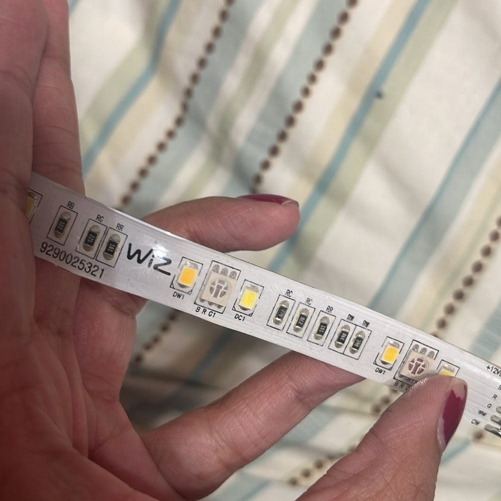 Must bundle: LED lights strip - Picture 4 of 4